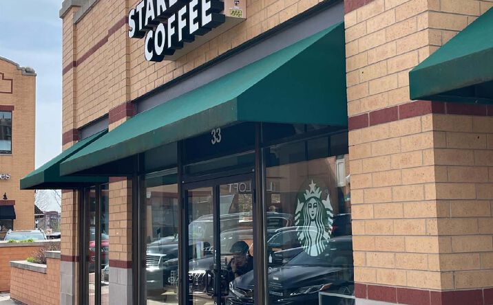 Pictures of Retail, Restaurant property located at 3 S Evergreen Ave, Arlington Heights, IL 60005 for lease - image #1