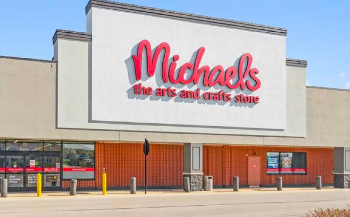 Pictures of Retail property located at NEC Butterfield & Finley Roads, Downers Grove, IL 60148 for lease - image #1
