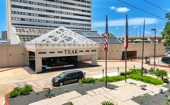 Pictures of Retail property located at 14703 Park Row, Houston, TX 77079 for lease - image #1