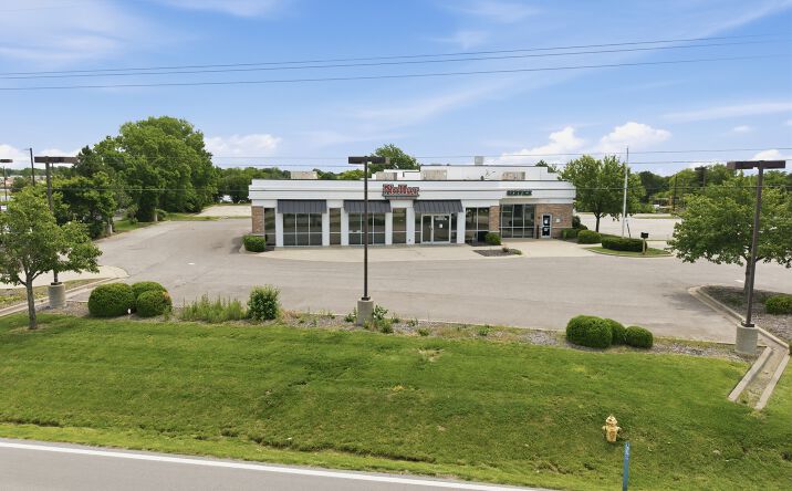 Pictures of Retail property located at 820 North Rogers Road, Olathe, KS 66062 for lease - image #1