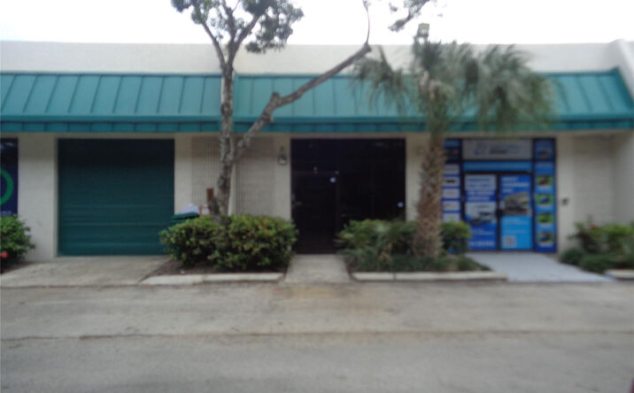 Pictures of Land property located at 6601 NW 14th Street 4, Plantation, FL 33313 for lease - image #1