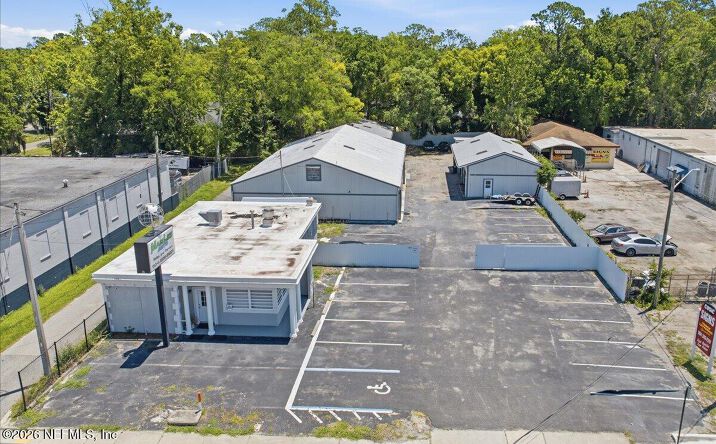 Pictures of Industrial, Retail property located at 3545 ST AUGUSTINE Road, Jacksonville, FL 32207 for lease - image #1