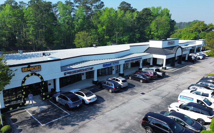 Pictures of Retail property located at 5424 Oleander Drive, Wilmington, NC 28403 for lease - image #1