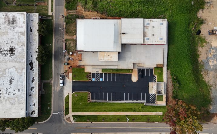 Pictures of Office, Restaurant, Special Purpose property located at 410 South Gardner Avenue, Charlotte, NC 28208 for lease - image #1