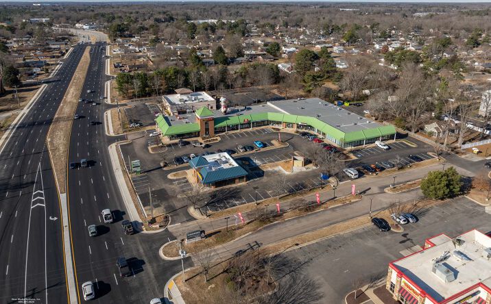 Pictures of Retail property located at 7126-7156 Mechanicsville Turnpike, Mechanicsville, VA 23111 for lease - image #1