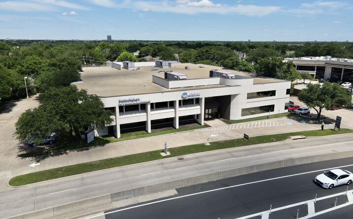 Pictures of Office property located at 17440 Dallas Pkwy., Dallas, TX 75287 for lease - image #1