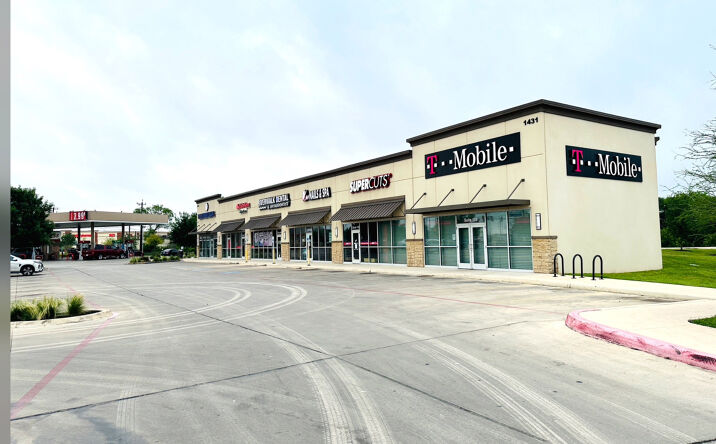 Pictures of Retail property located at 1431 Palo Alto Road, San Antonio, TX 78211 for lease - image #1