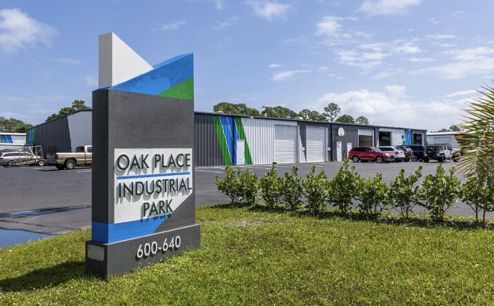 Pictures of Retail property located at 620 Oak Place, Port Orange, FL 32127 for lease - image #1