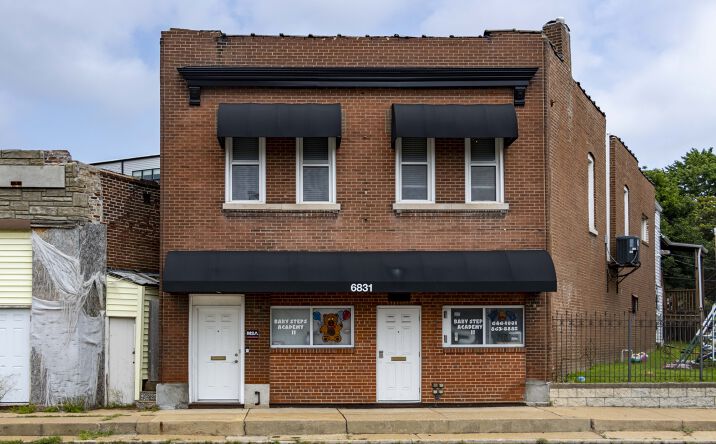 Pictures of Office property located at 6831 Manchester Avenue, St. Louis, MO 63143 for lease - image #1