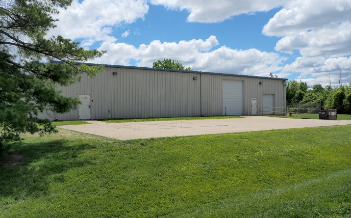 Pictures of Industrial property located at 36 Standen Dr, Hamilton, OH 45015 for lease - image #1