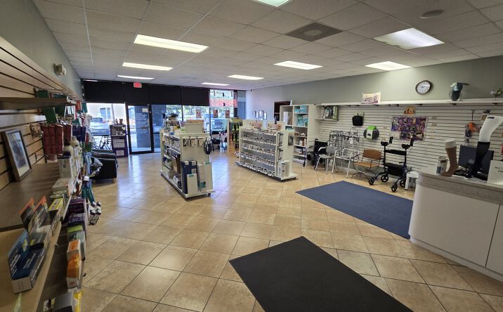 Pictures of Retail property located at 7640 North Wickham Road, Melbourne, FL 32940 for lease - image #1