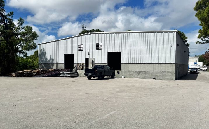 Pictures of Industrial property located at 3670 Work Drive, Fort Myers, FL 33916 for lease - image #1