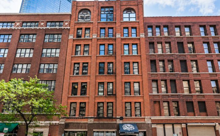 Pictures of Office property located at 11 E Hubbard Street, Chicago, IL 60611 for lease - image #1