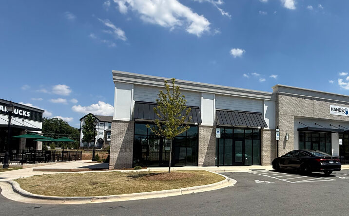 Pictures of Retail property located at 3021 Stelfox St, Charlotte, NC 28262 for lease - image #1