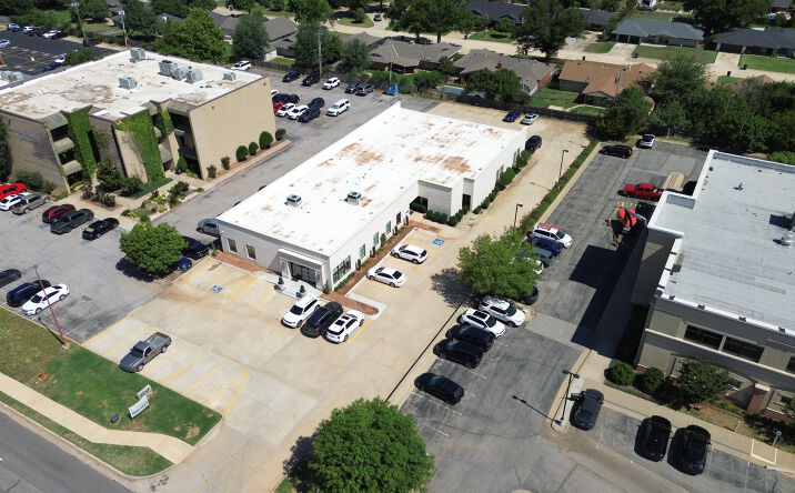 Pictures of Office property located at 3717 NW 63rd St, Oklahoma City, OK 73116 for lease - image #1