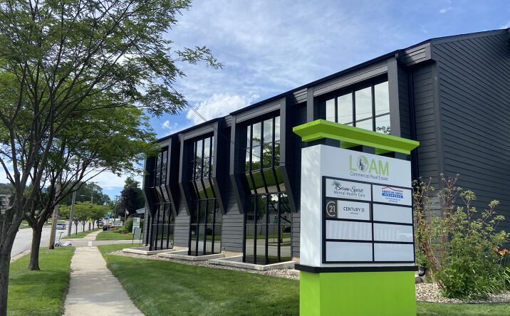 Pictures of Retail, Office property located at 315 ELTON HILLS DR NW, ROCHESTER, MN 55901-2988 for lease - image #1