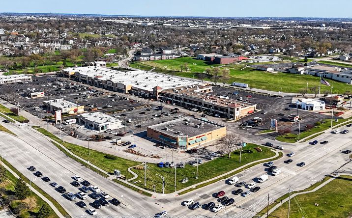 Pictures of Retail property located at 13003 West Center Road, Omaha, NE 68144 for lease - image #1
