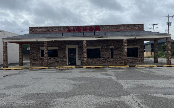 Pictures of Retail property located at 7708 Northwest 23rd Street, Bethany, OK 73008 for lease - image #1