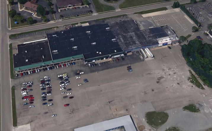 Pictures of Office, Industrial property located at 1129 Bowers Ave NW, New Philadelphia, OH 44663 for lease - image #1