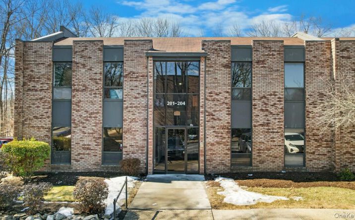 Pictures of Office property located at 55 Old Turnpike 204, Nanuet, NY 10954 for lease - image #1