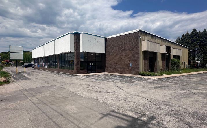 Pictures of Industrial property located at 2360 W South Airport Rd, Traverse City, MI 49684 for lease - image #1