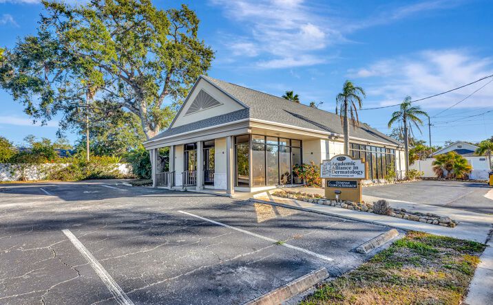 Pictures of Office property located at 1201 S Myrtle Ave, Clearwater, FL 33756 for lease - image #1