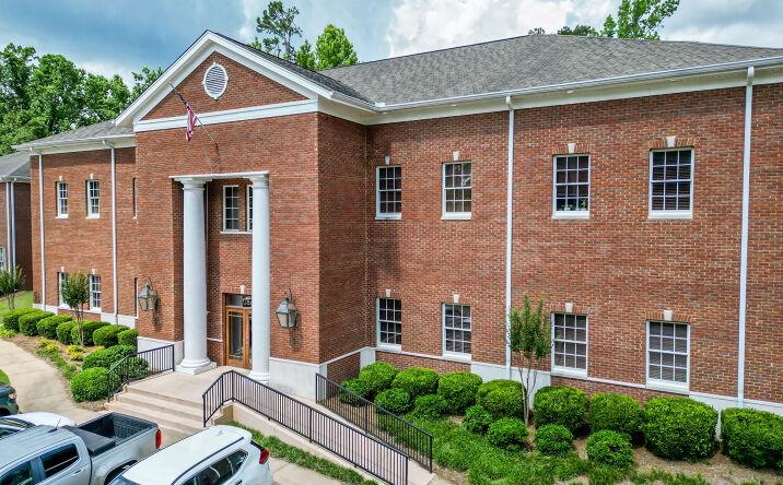 Pictures of Retail, Office property located at 2086 OLD TAYLOR RD, OXFORD, MS 38655-5188 for lease - image #1