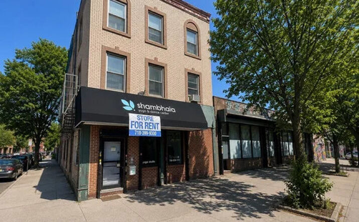 Pictures of Retail property located at 691 Washington Avenue, Brooklyn, NY 11238 for lease - image #1
