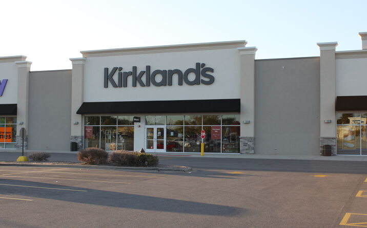 Pictures of Retail property located at 5001 North Big Hollow Road, Peoria, IL 61615 for lease - image #1