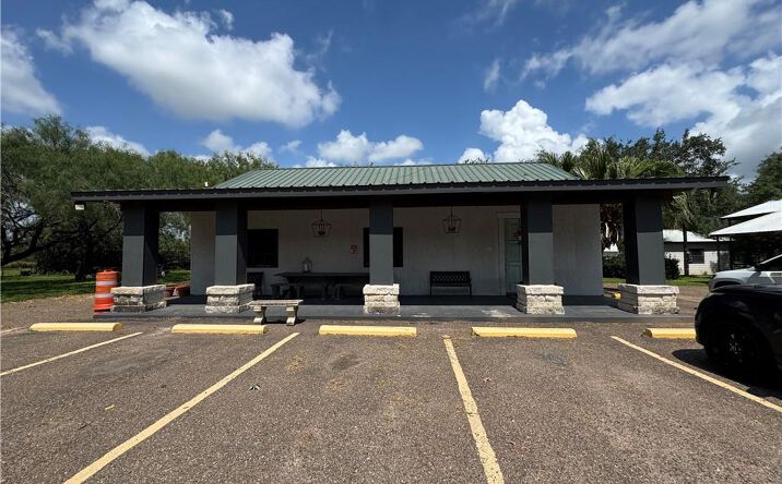 Pictures of Office, Industrial property located at 9805 N US Highway 281, Edinburg, TX 78542 for lease - image #1