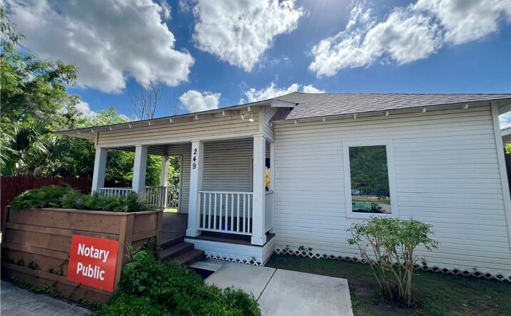 Pictures of Office property located at 249 S Vermont Avenue # B, Mercedes, TX 78570 for lease - image #1