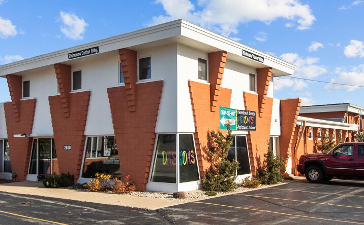 Pictures of Office, Retail property located at 2600 N. Richmond Street, Appleton, WI 54911-1956 for lease - image #1