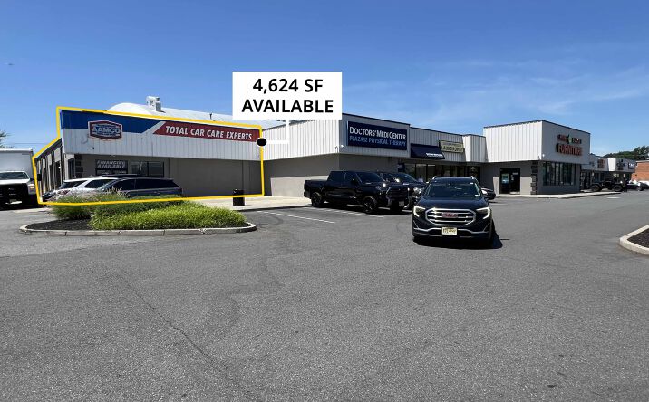 Pictures of Retail property located at 835 ROOSEVELT AVE, CARTERET, NJ 07008-1815 for lease - image #1