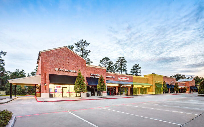 Pictures of Retail property located at 7901 Research Forest Dr, The Woodlands, TX 77382 for lease - image #1