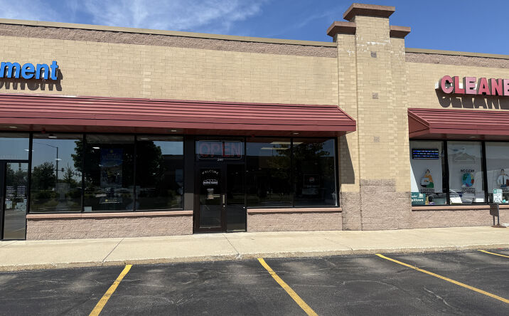 Pictures of Retail property located at 260 South Randall Road, Algonquin, IL 60102 for lease - image #1