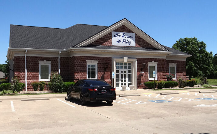 Pictures of Office property located at 5900 Riley Park Drive, Fort Smith, AR 72916 for lease - image #1