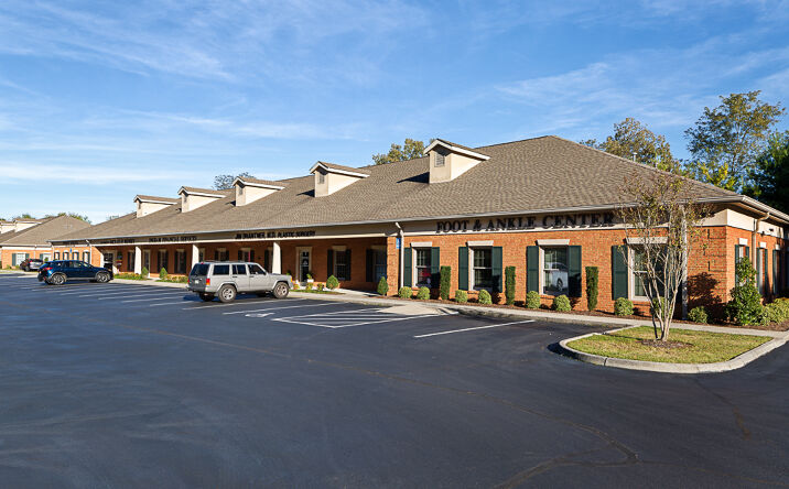Pictures of Office property located at 1303 Sunset Drive, Johnson City, TN 37604 for lease - image #1