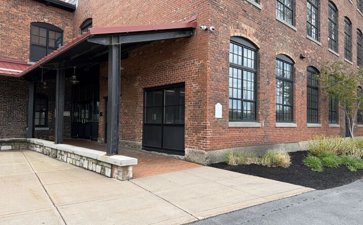 Pictures of Retail, Office property located at 317 W FIRST ST, OSWEGO, NY 13126 for lease - image #1