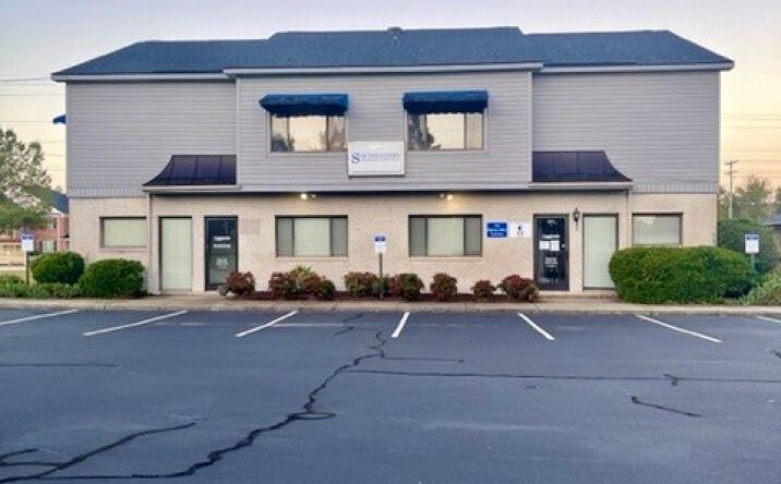 Pictures of Office property located at 214 Fairway Drive, Fayetteville, NC 28305 for lease - image #1