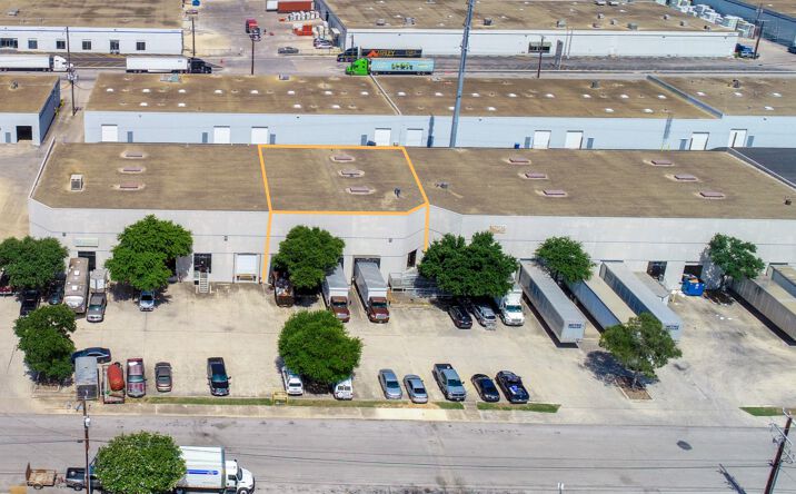Pictures of Industrial property located at 5813 Distribution, Ste. 105, San Antonio, TX 78218 for lease - image #1