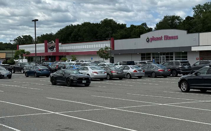 Pictures of Retail property located at 151 Coliseum Avenue, Nashua, NH 03063 for lease - image #1