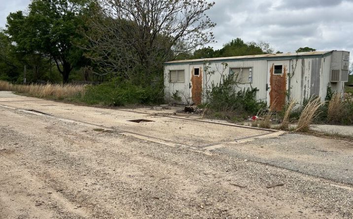 Pictures of Land property located at 373 S Broad St, Commerce, GA 30529 for lease - image #1
