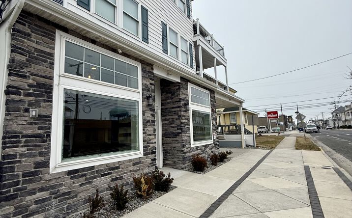 Pictures of Retail property located at 3711 Landis Avenue, Sea Isle City, NJ 08243 for lease - image #1