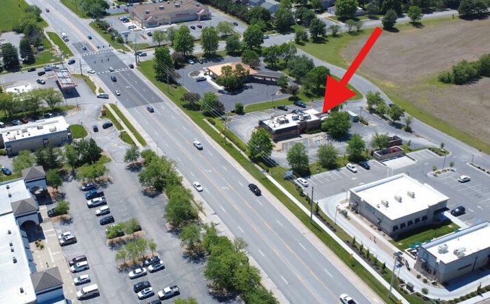 Pictures of Restaurant, Special Purpose, Retail property located at 3111 SW 7 HWY, BLUE SPRINGS, MO 64015 for lease - image #1