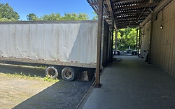 Pictures of Retail, Industrial property located at 1872 BOSTON RD, WILBRAHAM, MA 01095-1003 for lease - image #1