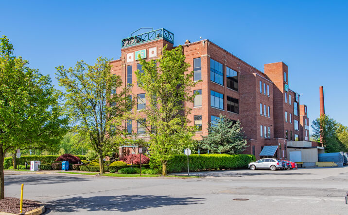 Pictures of Office property located at 1000 COMMERCE PARK DR, WILLIAMSPORT, PA 17701 for lease - image #1