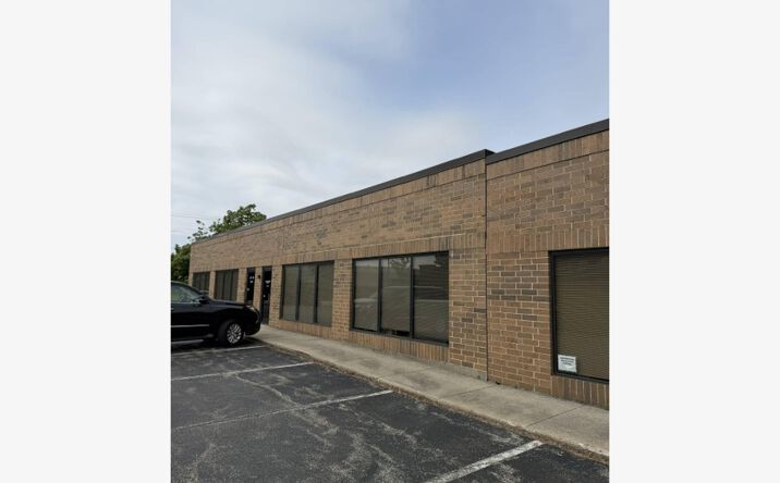 Pictures of Retail, Office property located at 28835 North Herky Drive, Lake Bluff, IL 60044 for lease - image #1