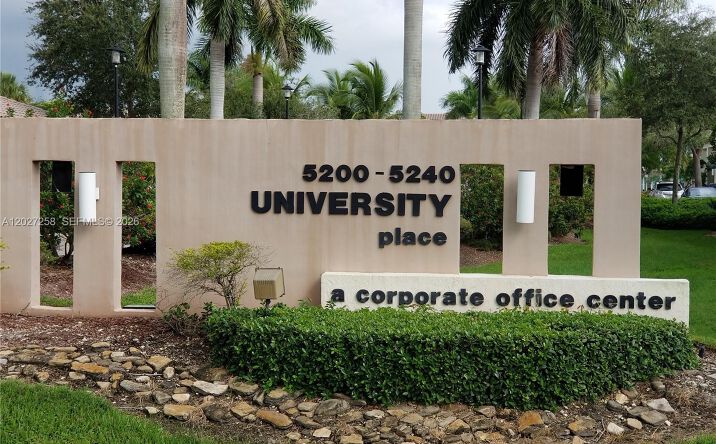 Pictures of Office property located at 5220 S University Dr # 204C, Davie, FL 33328 for lease - image #1
