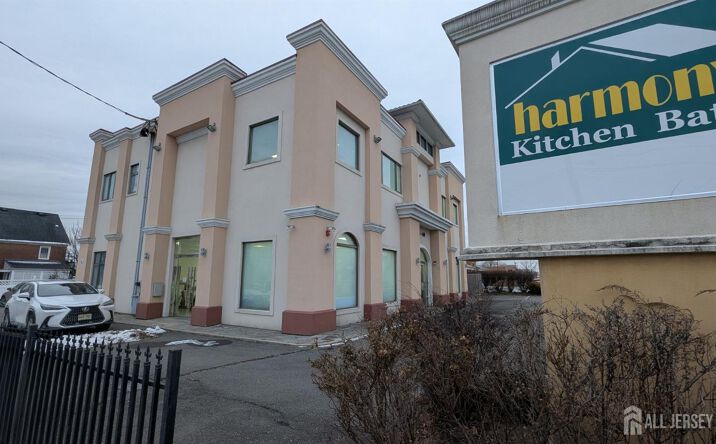 Pictures of Retail property located at 454-460 W Union Avenue, Bound Brook, NJ 08805 for lease - image #1