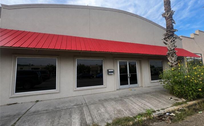 Pictures of Retail, Industrial property located at 618 W Van Buren Avenue, Harlingen, TX 78550 for lease - image #1